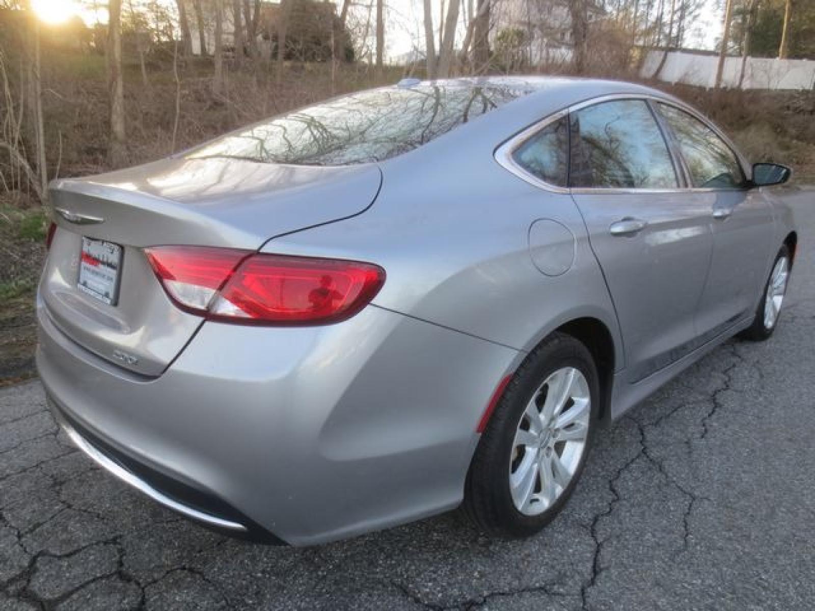 2015 Chrysler 200 Limited (1C3CCCAB9FN) with an 2.4L L4 DOHC 16V engine, 9-Speed Automatic transmission, located at 270 US Route 6, Mahopac, NY, 10541, (845) 621-0895, 41.349022, -73.755280 - Photo #3